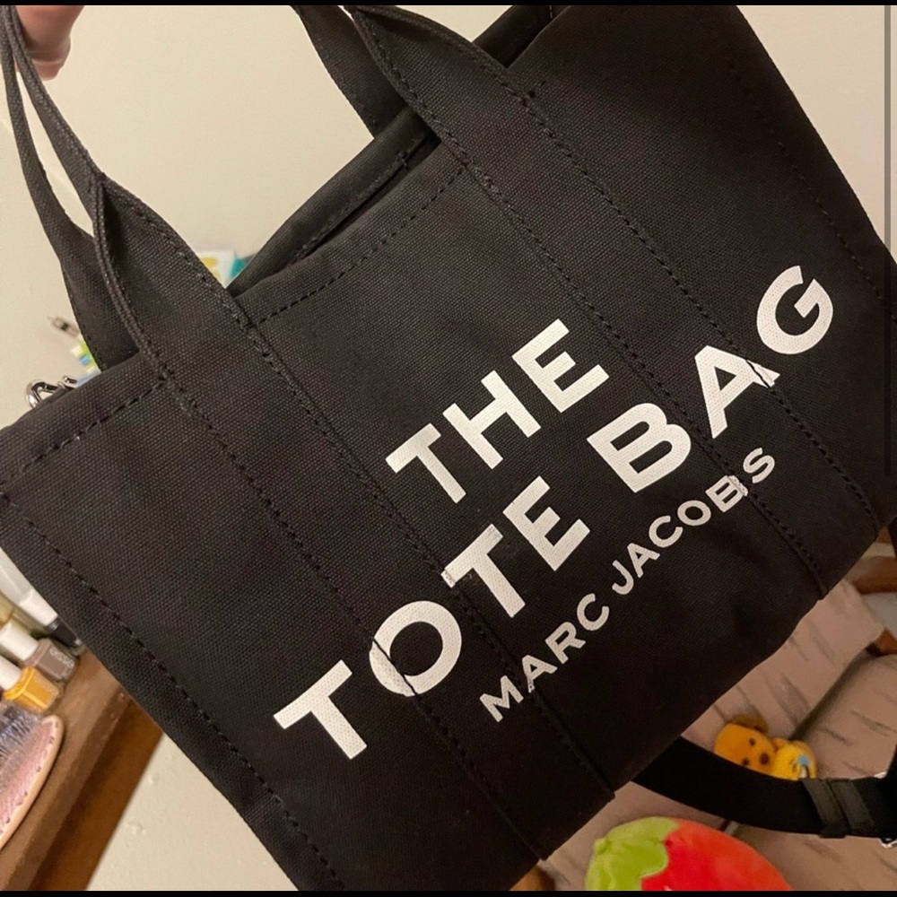 100% authentic Marc Jacobs The Tote Bag
